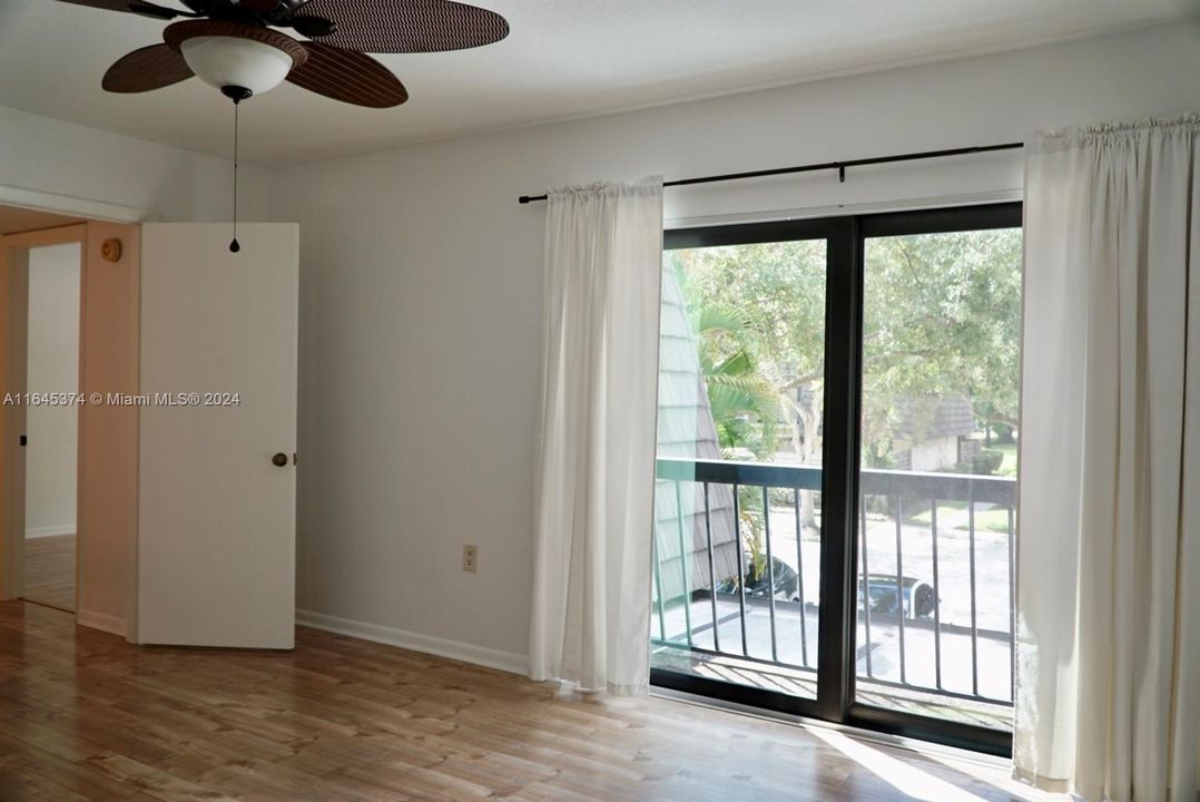 For Sale: $435,000 (2 beds, 2 baths, 1488 Square Feet)