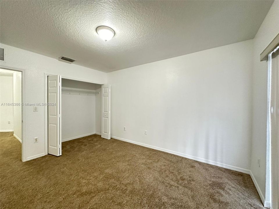 Active With Contract: $2,400 (3 beds, 2 baths, 1799 Square Feet)