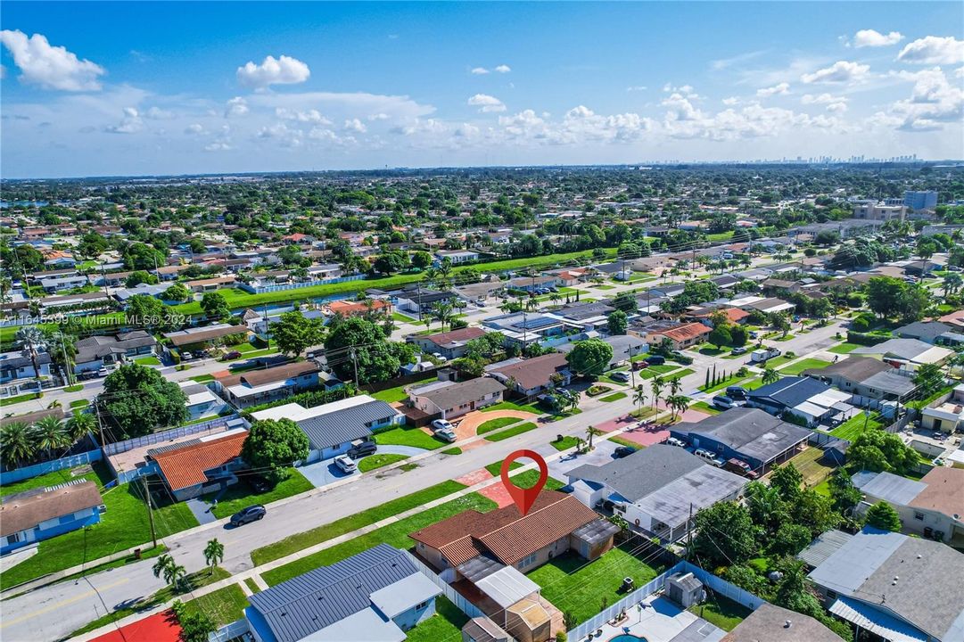 Active With Contract: $615,000 (3 beds, 2 baths, 1399 Square Feet)