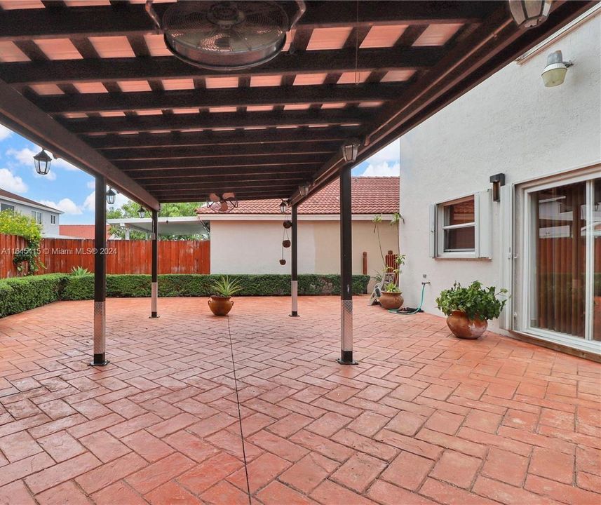 Active With Contract: $675,000 (4 beds, 2 baths, 1859 Square Feet)