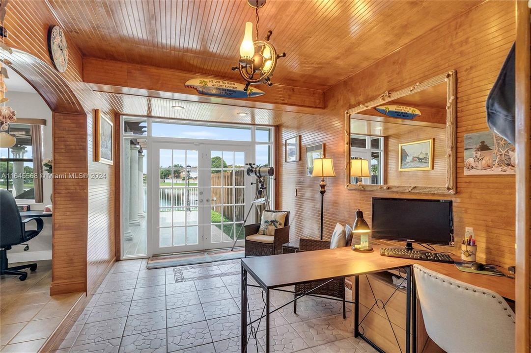 Recently Sold: $550,000 (3 beds, 2 baths, 1753 Square Feet)