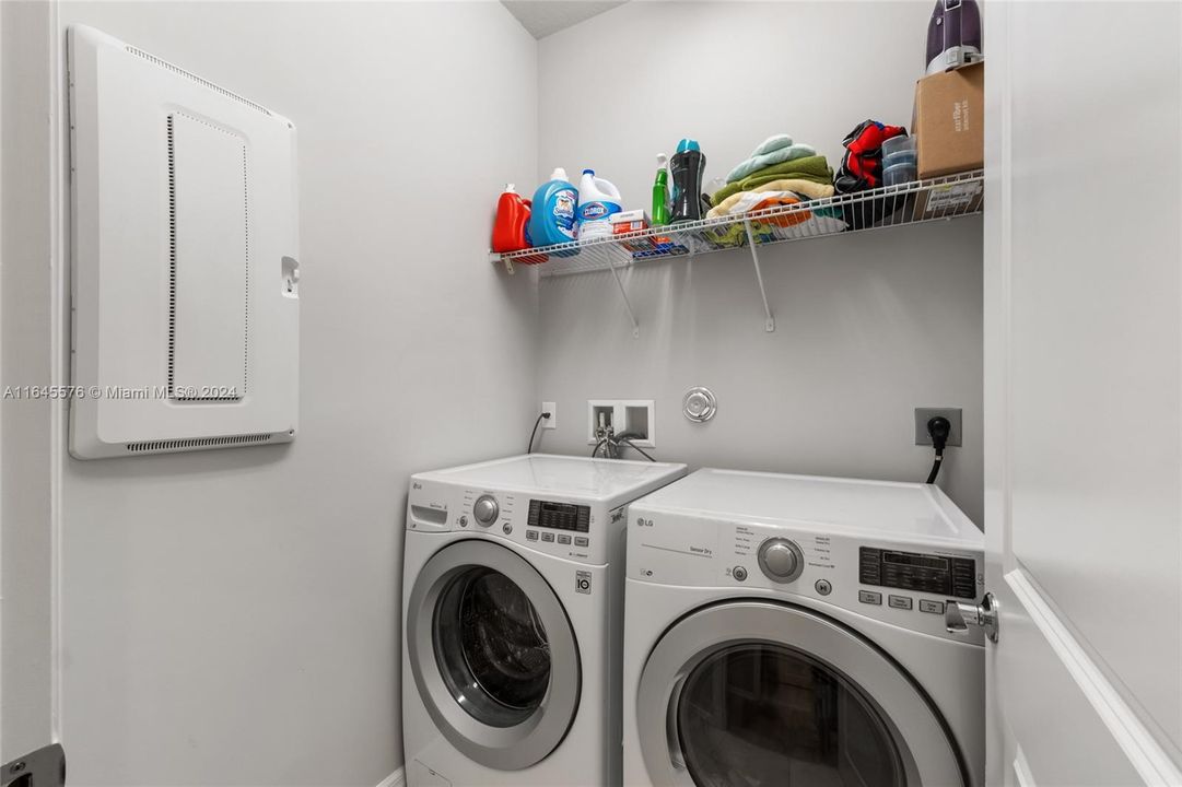 Laundry room in 2nd floor