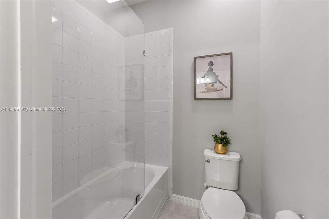 Active With Contract: $4,800 (3 beds, 2 baths, 1920 Square Feet)