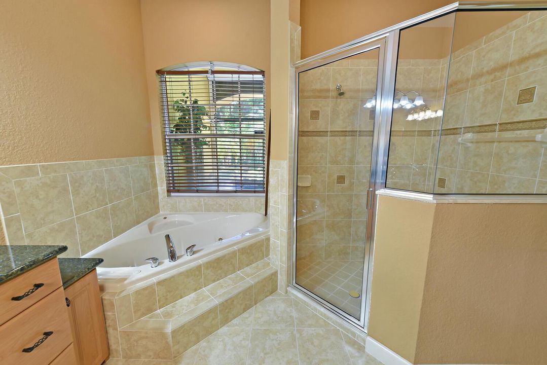 8053 S Indian River Dr Fort-large-052
