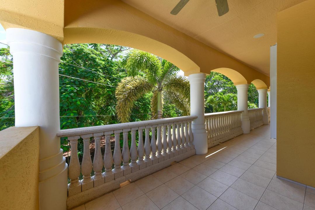 8053 S Indian River Dr Fort-large-059