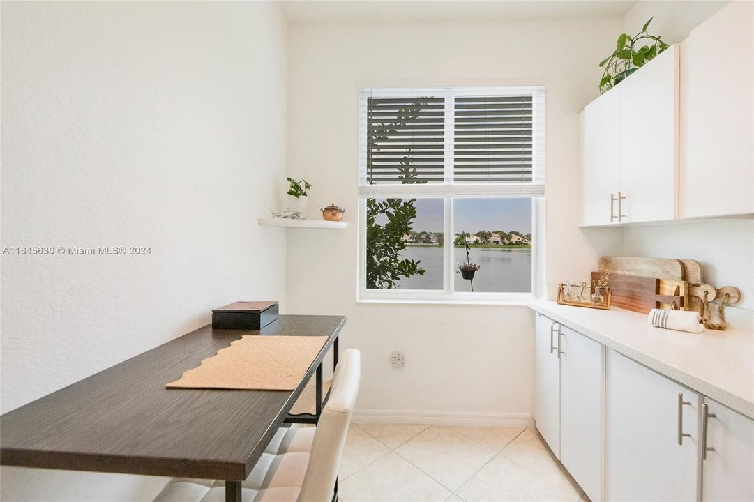 Active With Contract: $525,000 (3 beds, 2 baths, 1776 Square Feet)