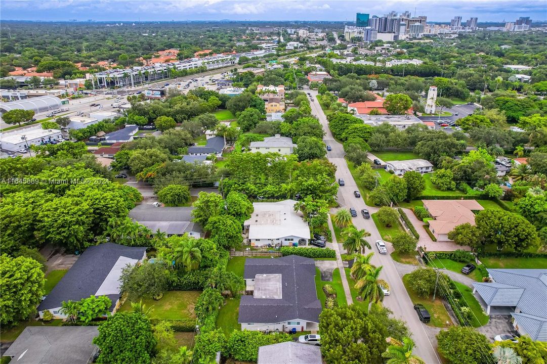 Renovated Duplex in Pinecrest