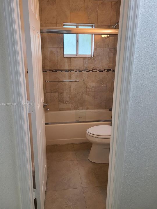 Recently Rented: $2,650 (3 beds, 2 baths, 1558 Square Feet)