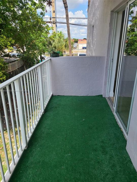 Recently Rented: $2,650 (3 beds, 2 baths, 1558 Square Feet)