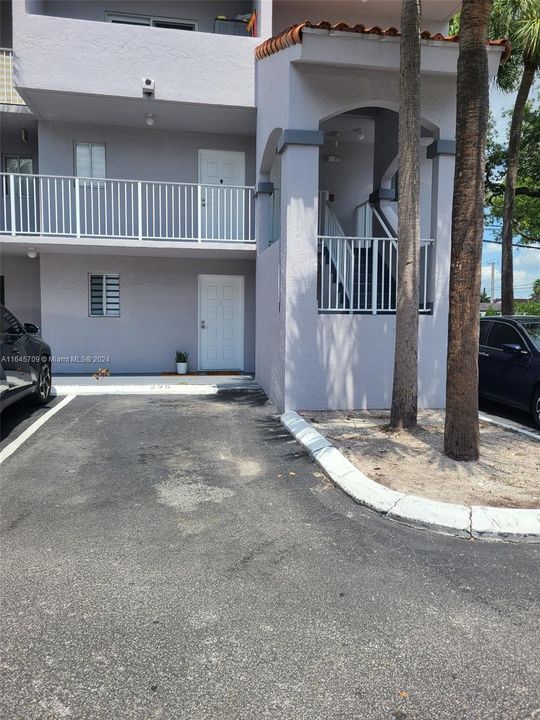 Recently Rented: $2,650 (3 beds, 2 baths, 1558 Square Feet)