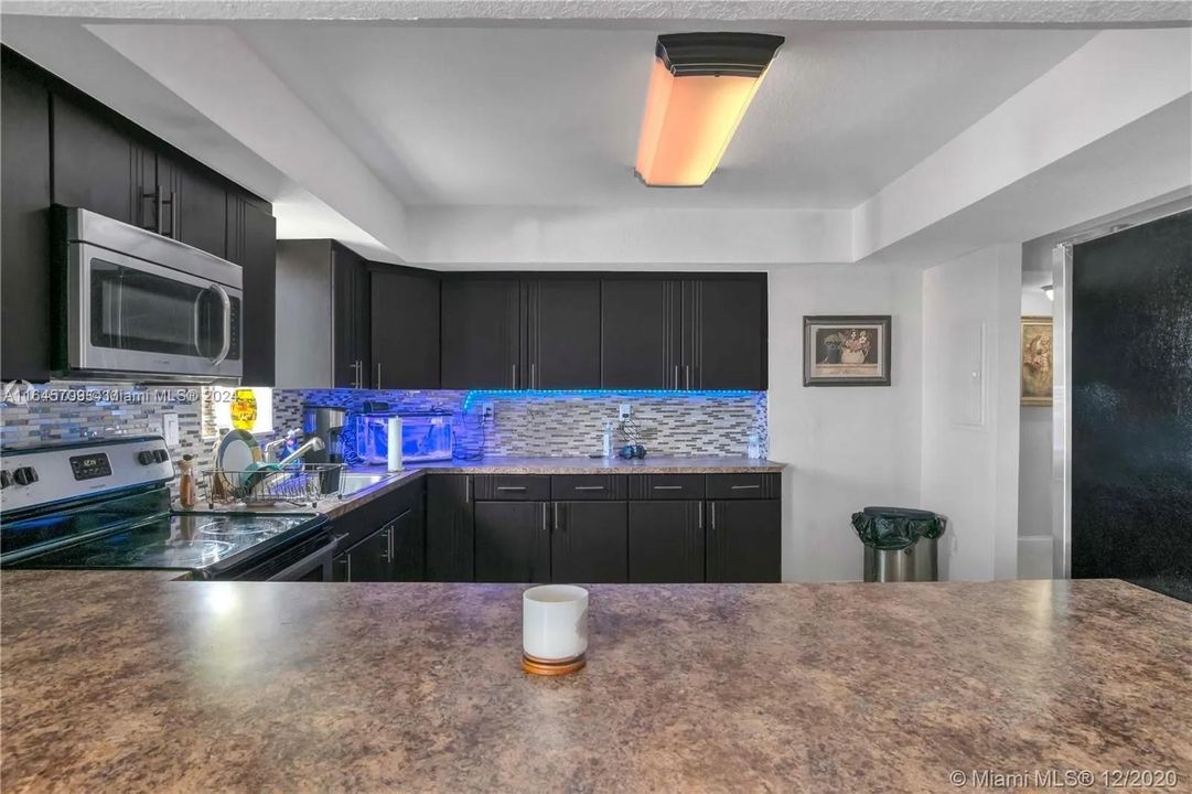 Recently Rented: $2,650 (3 beds, 2 baths, 1558 Square Feet)