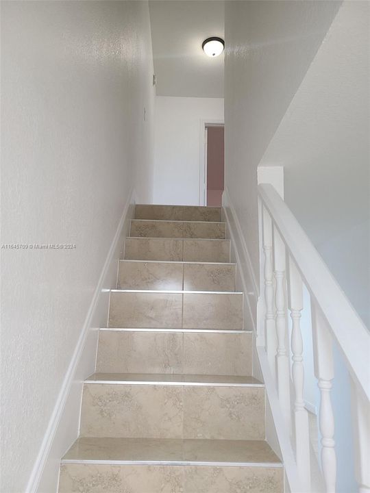 Recently Rented: $2,650 (3 beds, 2 baths, 1558 Square Feet)