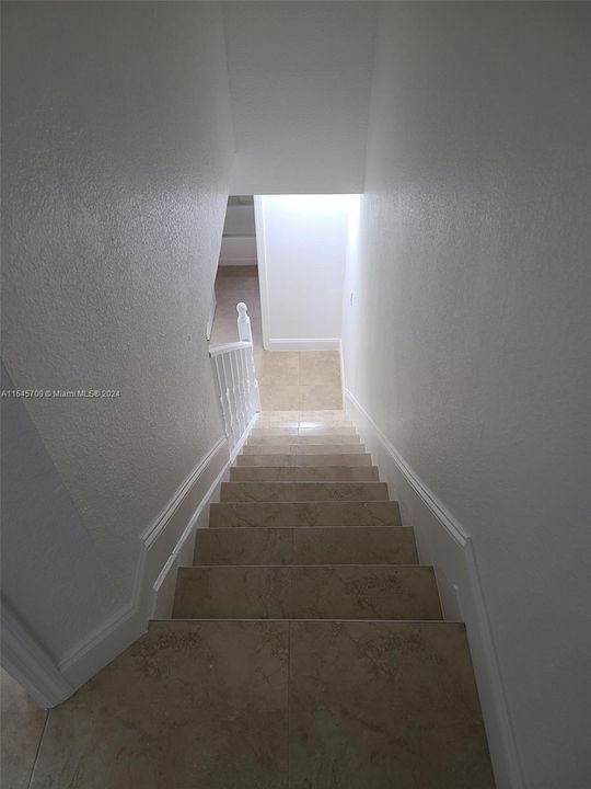 Recently Rented: $2,650 (3 beds, 2 baths, 1558 Square Feet)