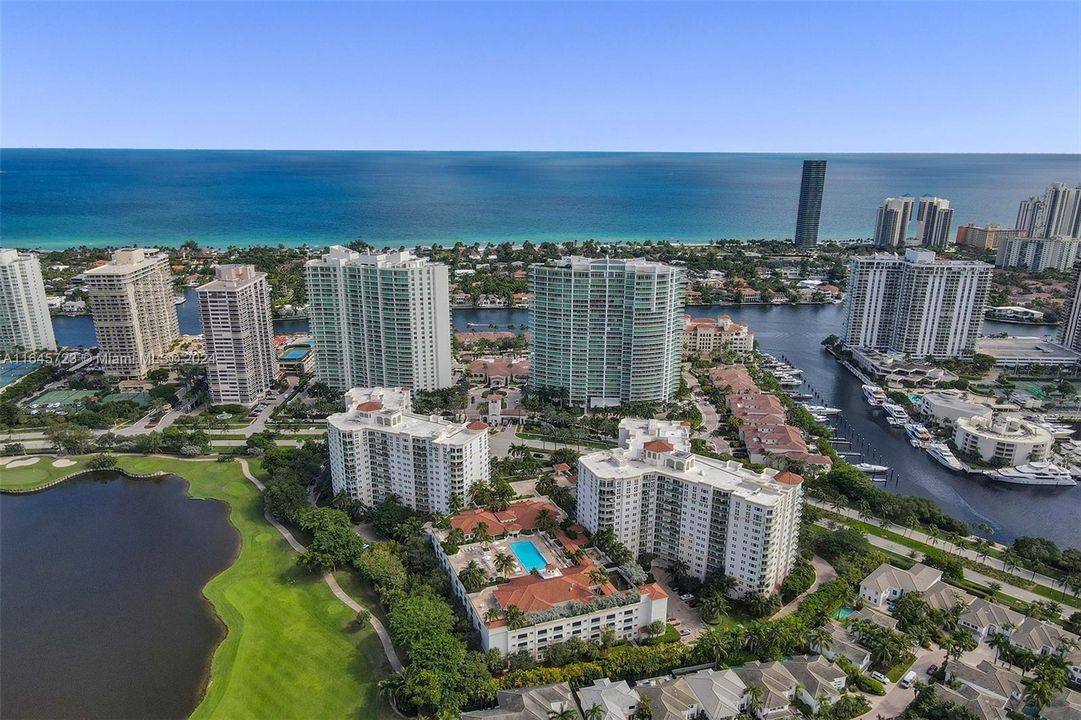 Active With Contract: $3,500 (2 beds, 2 baths, 1257 Square Feet)