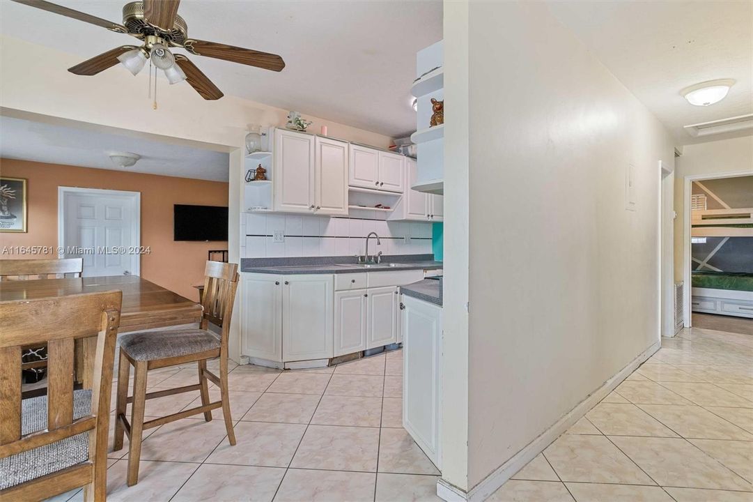 For Sale: $475,000 (4 beds, 2 baths, 1418 Square Feet)