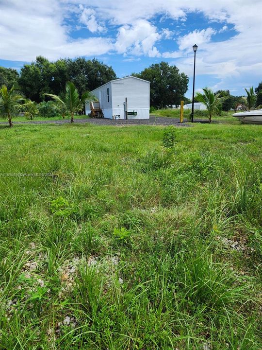 For Sale: $300,000 (3 beds, 2 baths, 1008 Square Feet)