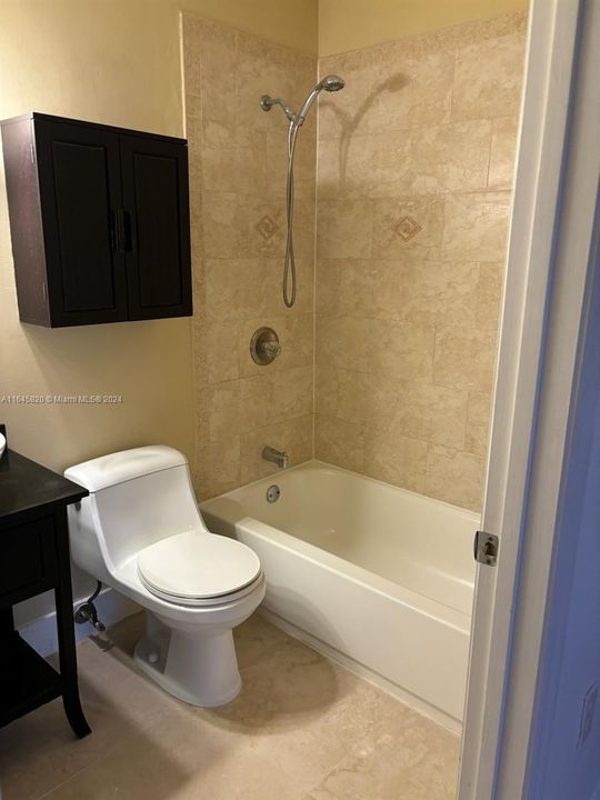 2nd Master Bathroom