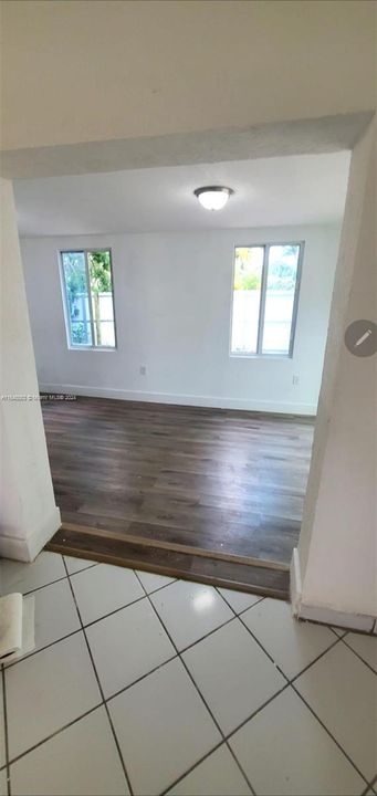 Recently Rented: $3,500 (3 beds, 1 baths, 1095 Square Feet)