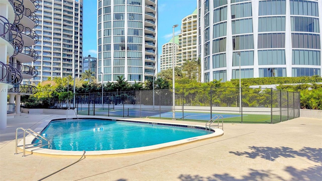 En Venta: $1,195,000 (2 camas, 2 baños, 1375 Pies cuadrados)