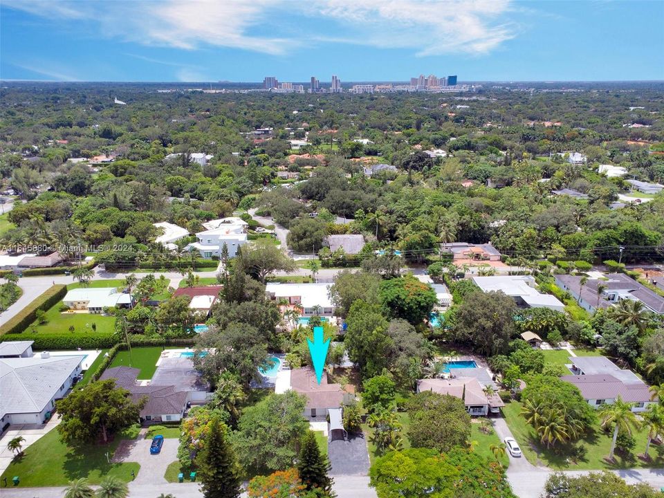 Active With Contract: $1,299,000 (3 beds, 2 baths, 1416 Square Feet)