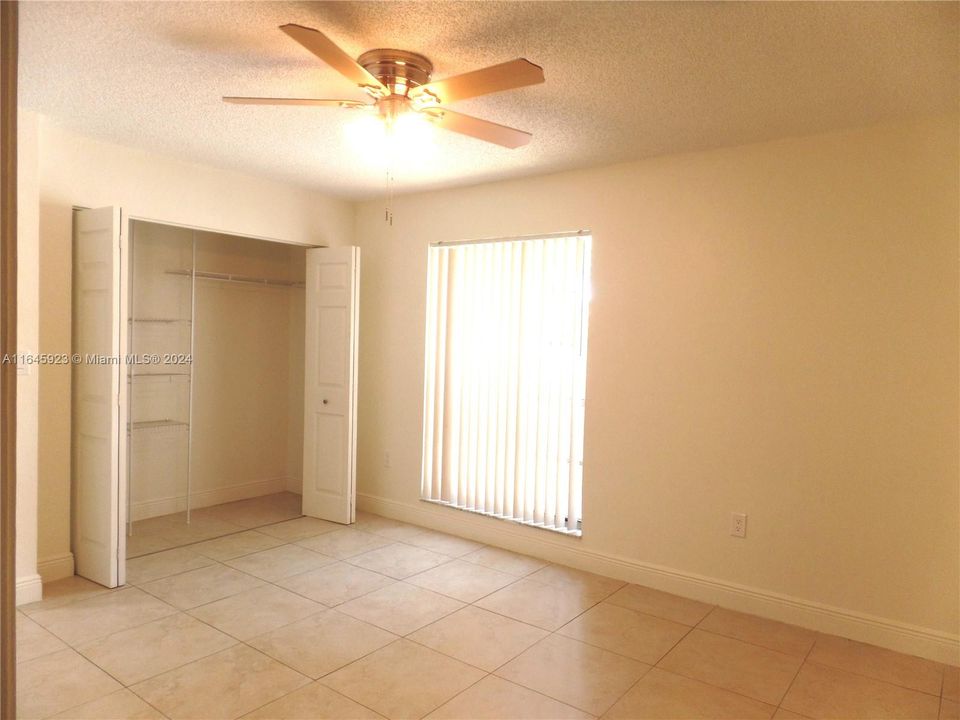 For Rent: $2,300 (2 beds, 2 baths, 918 Square Feet)