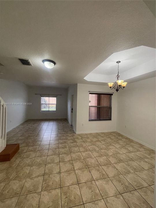 Active With Contract: $2,500 (2 beds, 2 baths, 1410 Square Feet)