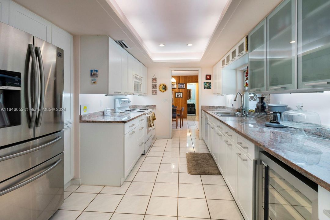 Recently Sold: $1,249,000 (5 beds, 3 baths, 2980 Square Feet)