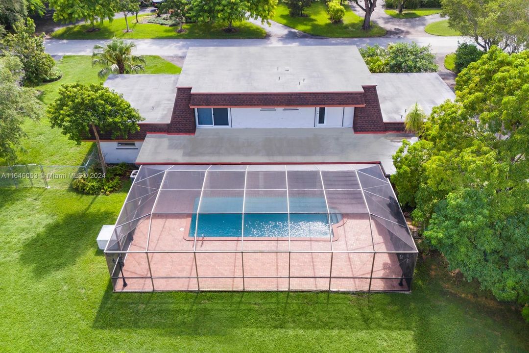 Recently Sold: $1,249,000 (5 beds, 3 baths, 2980 Square Feet)