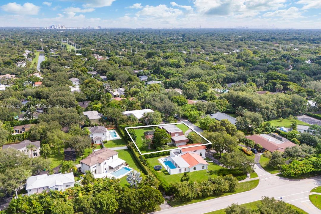 Recently Sold: $1,249,000 (5 beds, 3 baths, 2980 Square Feet)