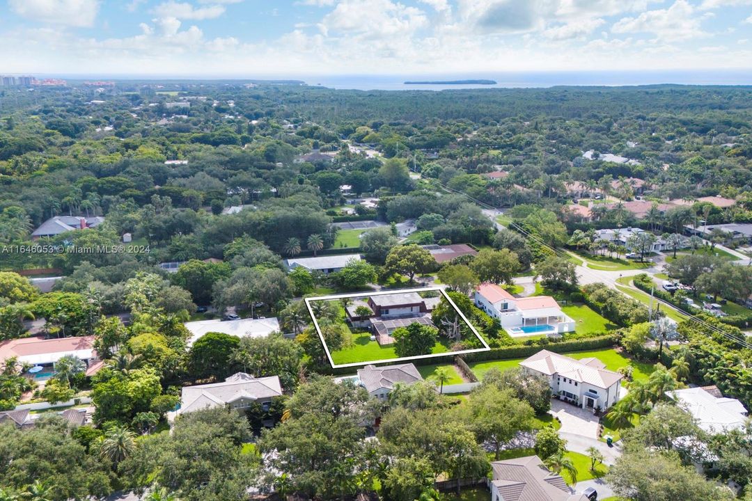 Recently Sold: $1,249,000 (5 beds, 3 baths, 2980 Square Feet)