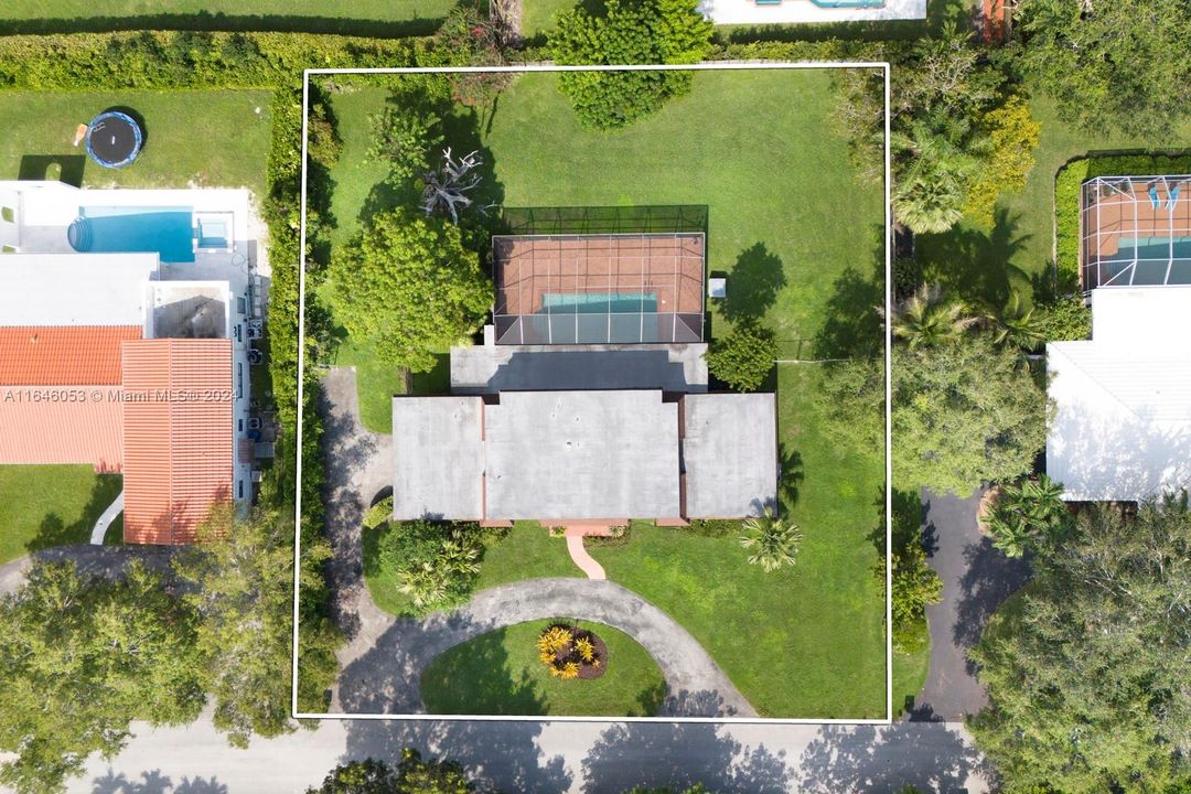 Recently Sold: $1,249,000 (5 beds, 3 baths, 2980 Square Feet)