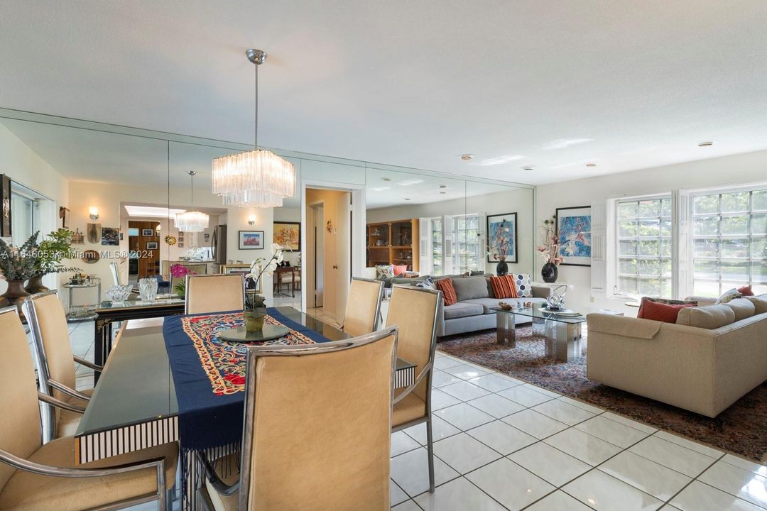 Recently Sold: $1,249,000 (5 beds, 3 baths, 2980 Square Feet)