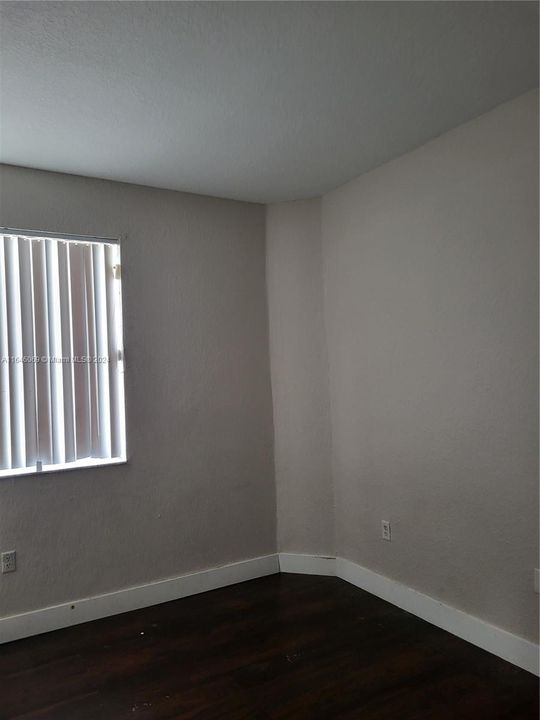 For Rent: $2,200 (3 beds, 2 baths, 1166 Square Feet)