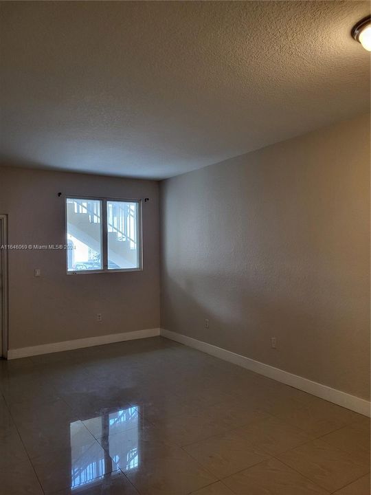 For Rent: $2,200 (3 beds, 2 baths, 1166 Square Feet)