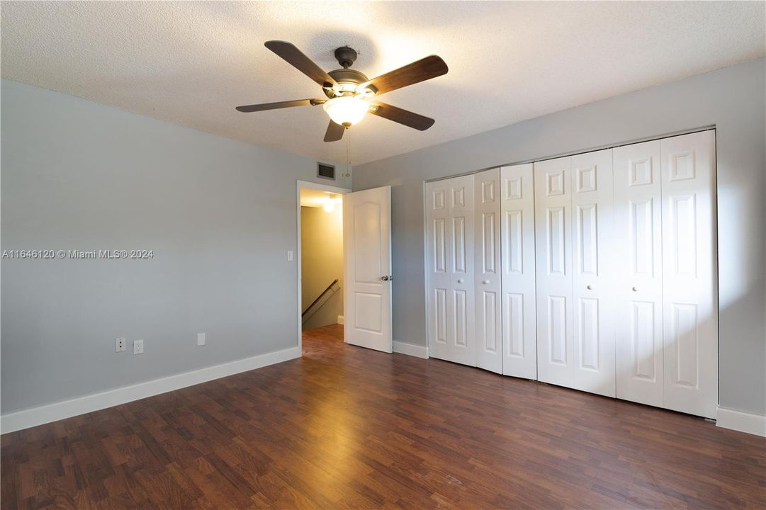 Active With Contract: $2,250 (2 beds, 1 baths, 1114 Square Feet)