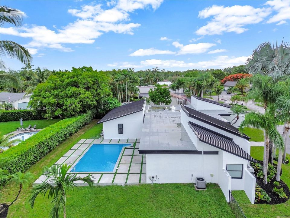 En Venta: $1,785,000 (5 camas, 3 baños, 2763 Pies cuadrados)