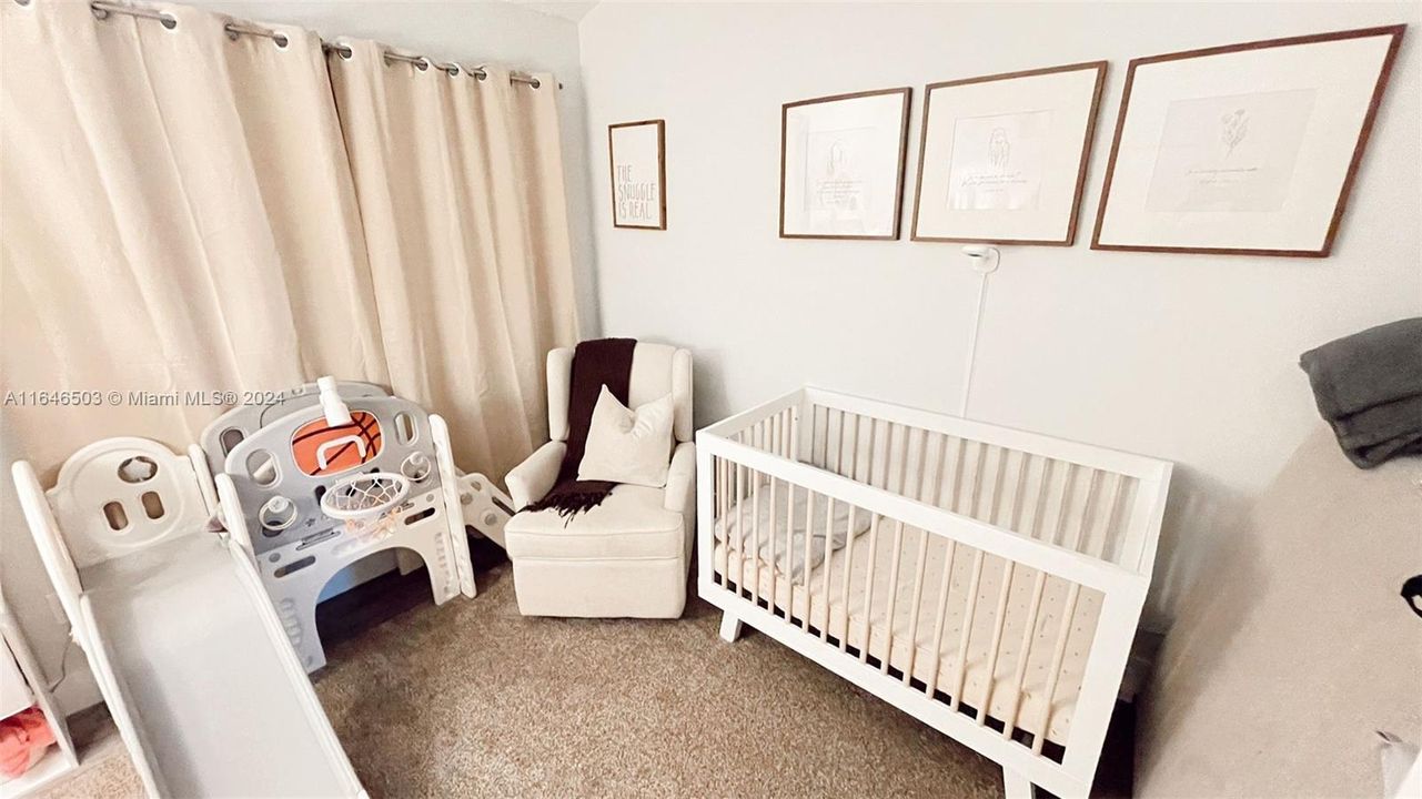 最近租的: $2,999 (3 贝兹, 2 浴室, 1484 平方英尺)