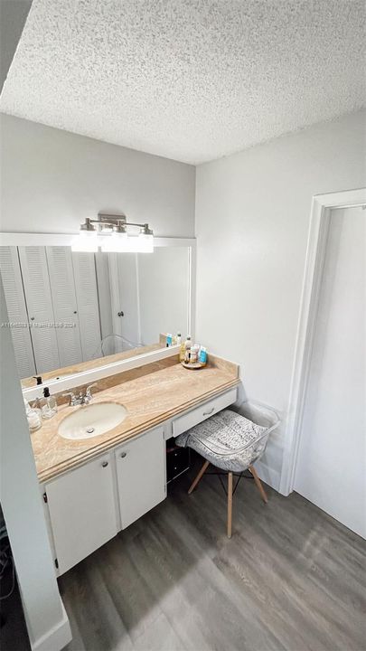 最近租的: $2,999 (3 贝兹, 2 浴室, 1484 平方英尺)