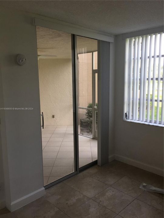 Active With Contract: $2,800 (3 beds, 2 baths, 1155 Square Feet)