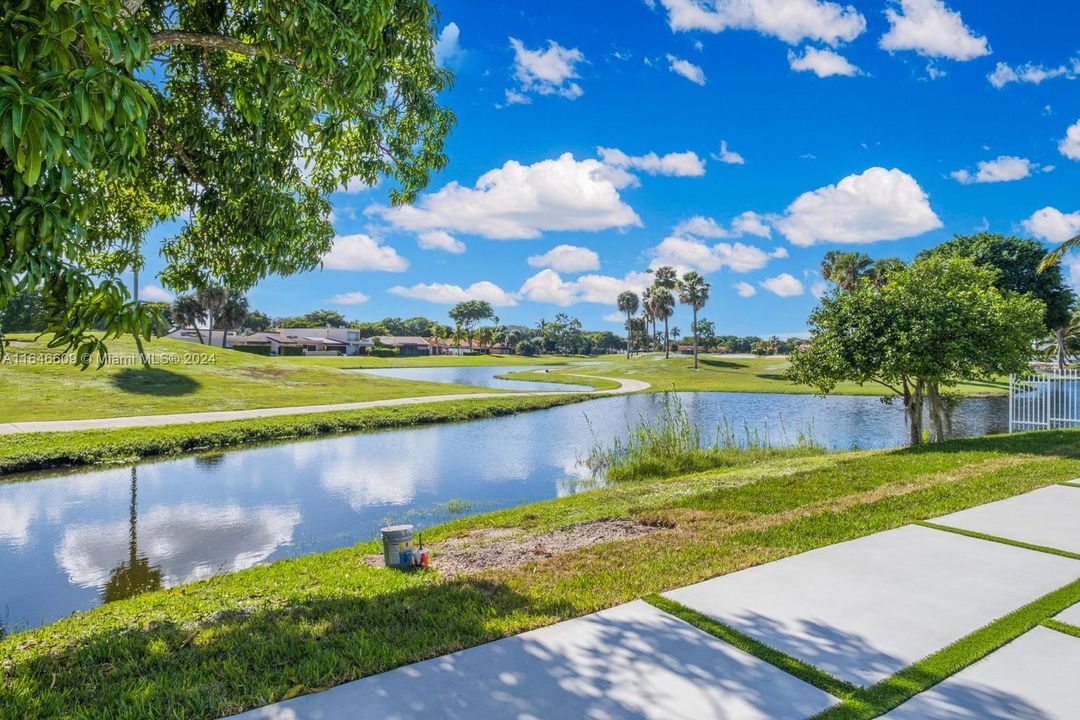 For Sale: $1,455,000 (4 beds, 3 baths, 2863 Square Feet)