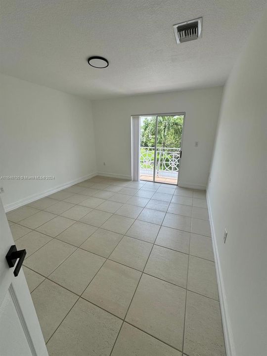 Active With Contract: $3,800 (4 beds, 3 baths, 2063 Square Feet)