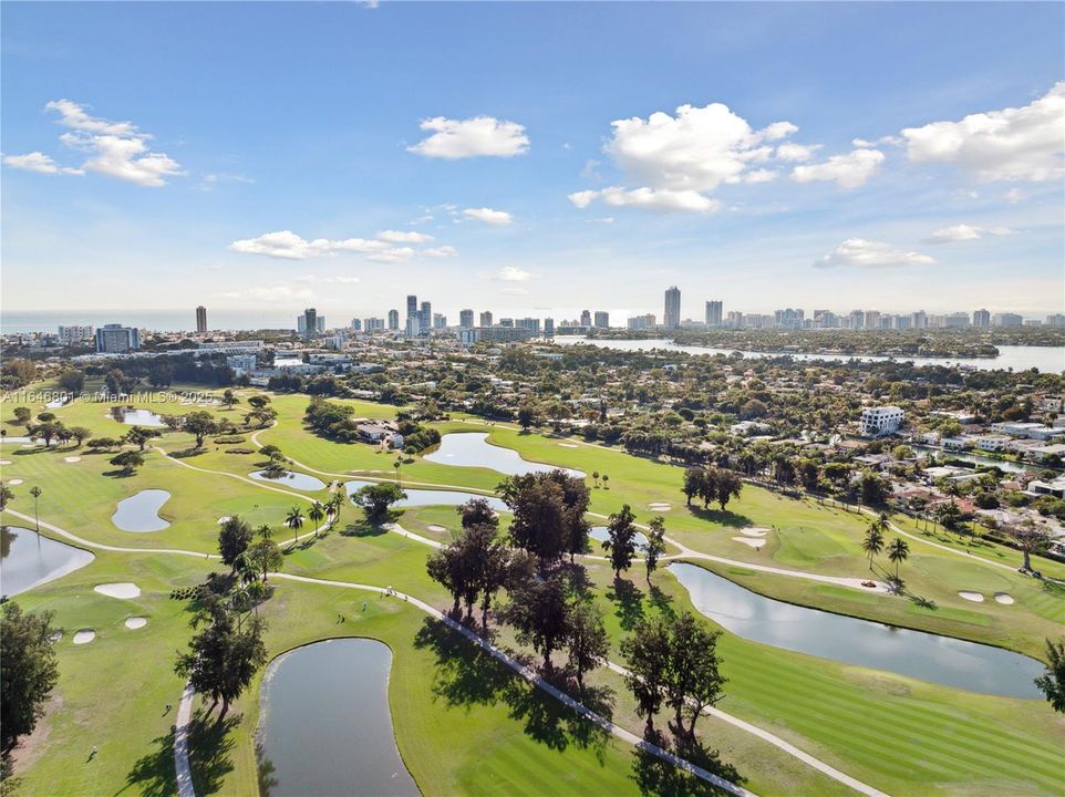 For Sale: $5,950,000 (4 beds, 2 baths, 2927 Square Feet)