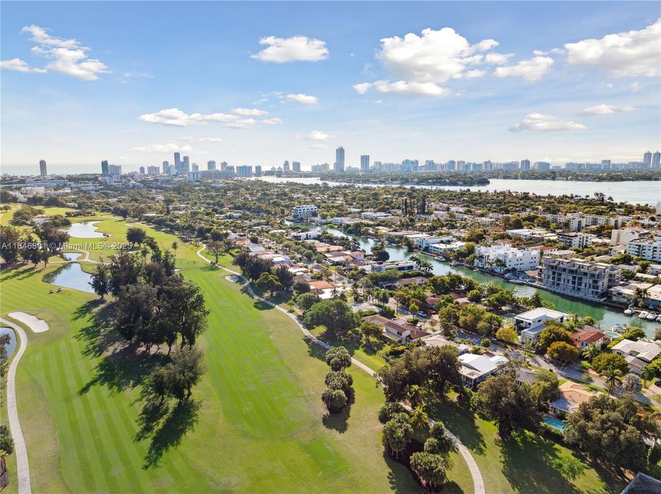 For Sale: $5,950,000 (4 beds, 2 baths, 2927 Square Feet)