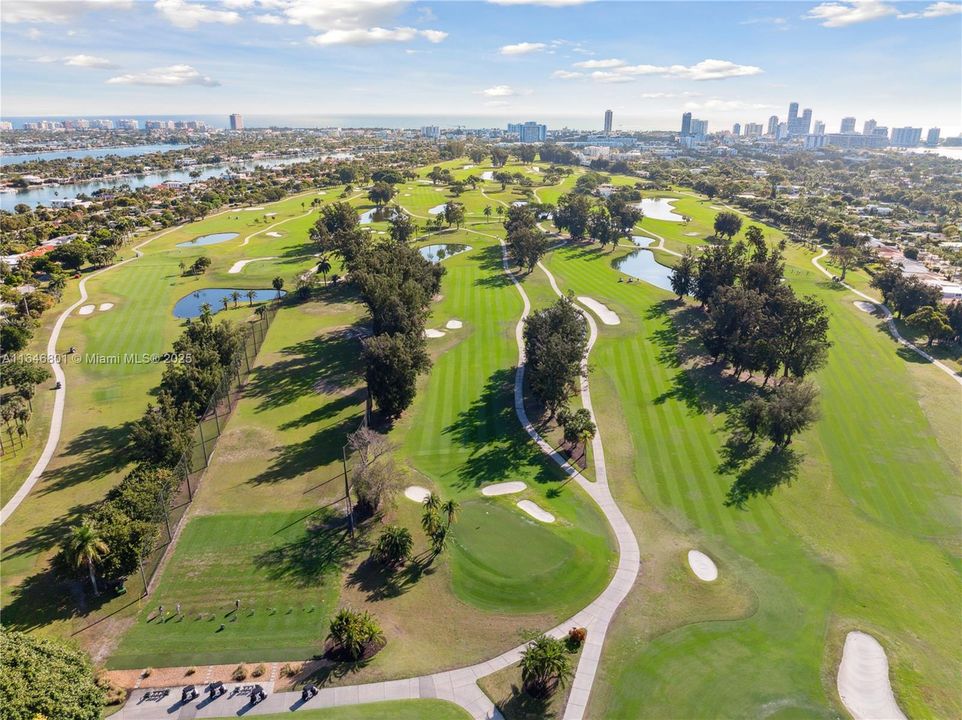For Sale: $5,950,000 (4 beds, 2 baths, 2927 Square Feet)