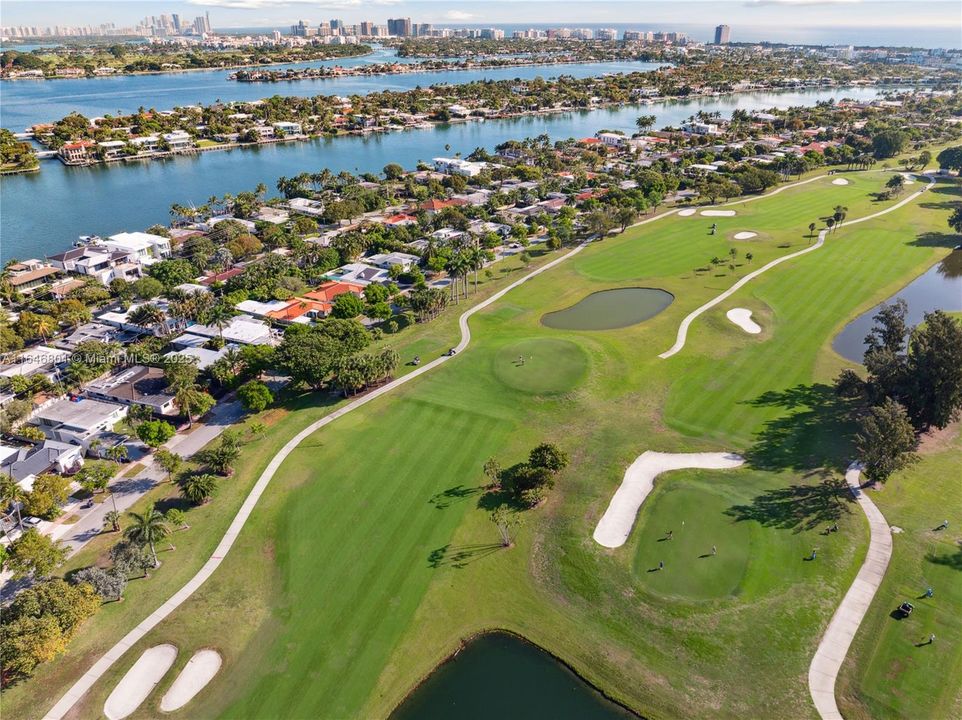 For Sale: $5,950,000 (4 beds, 2 baths, 2927 Square Feet)