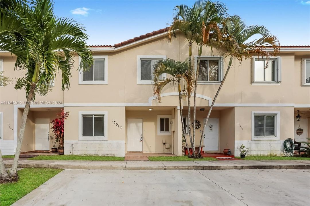 Active With Contract: $2,480 (4 beds, 3 baths, 1386 Square Feet)