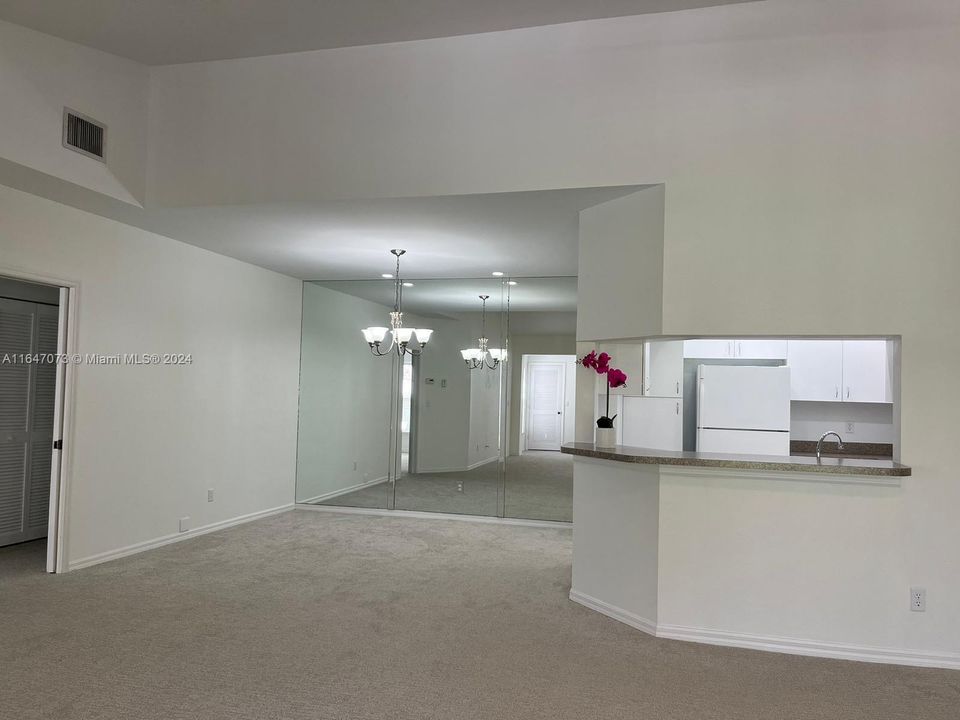 Недавно арендовано: $2,350 (2 спален, 2 ванн, 0 Квадратных фут)