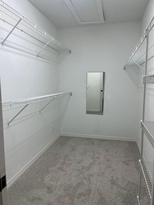 Недавно арендовано: $2,350 (2 спален, 2 ванн, 0 Квадратных фут)