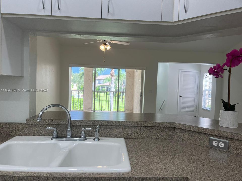 Недавно арендовано: $2,350 (2 спален, 2 ванн, 0 Квадратных фут)