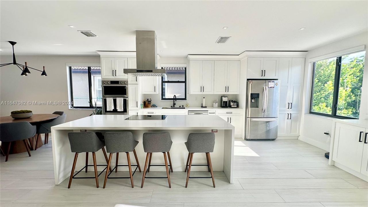 最近租的: $6,000 (4 贝兹, 3 浴室, 2376 平方英尺)